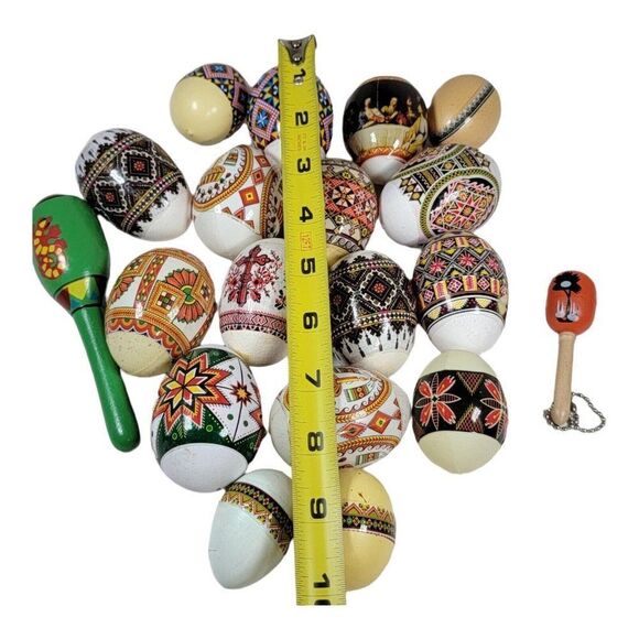 VINTAGE Plastic Easter Eggs Pysanky Ukranian Mixed Pattern SET OF 17 Ukraine - Picture 6 of 6